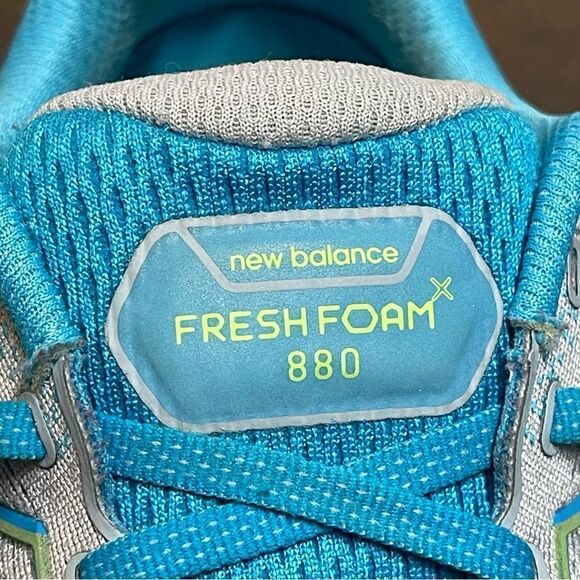 New Balance Fresh Foam X 880v11 Gray Women's Running Shoes Size 11B - Picture 5 of 16